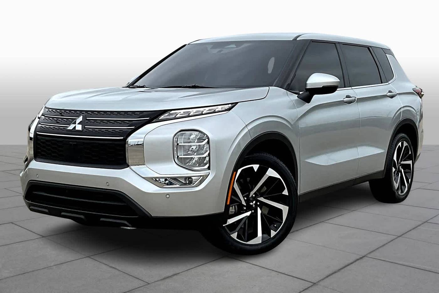 2024 Mitsubishi Outlander SE — SUV — 16,791 mi — Richmond, TX