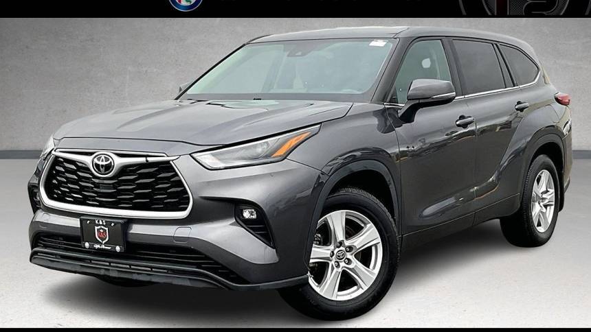 2022 Toyota Highlander LE — SUV — 70,701 mi — San Diego, CA