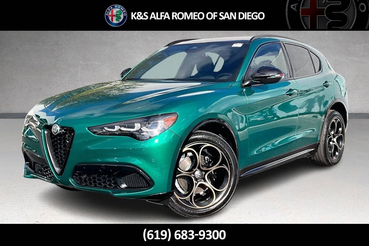 2025 Alfa Romeo Stelvio Intensa