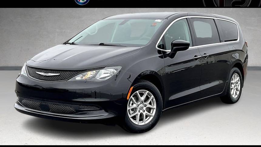 2022 Chrysler Voyager LX — Minivan — 62,404 mi — San Diego, CA