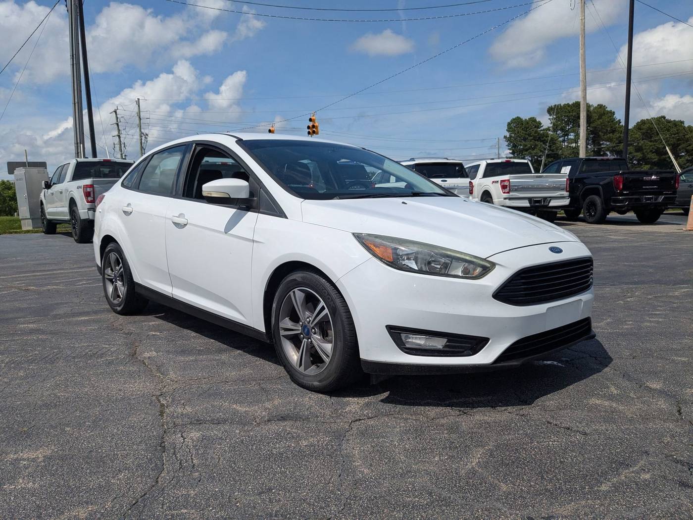 2017 Ford Focus SE — Sedan — 116,064 mi — Henderson, NC