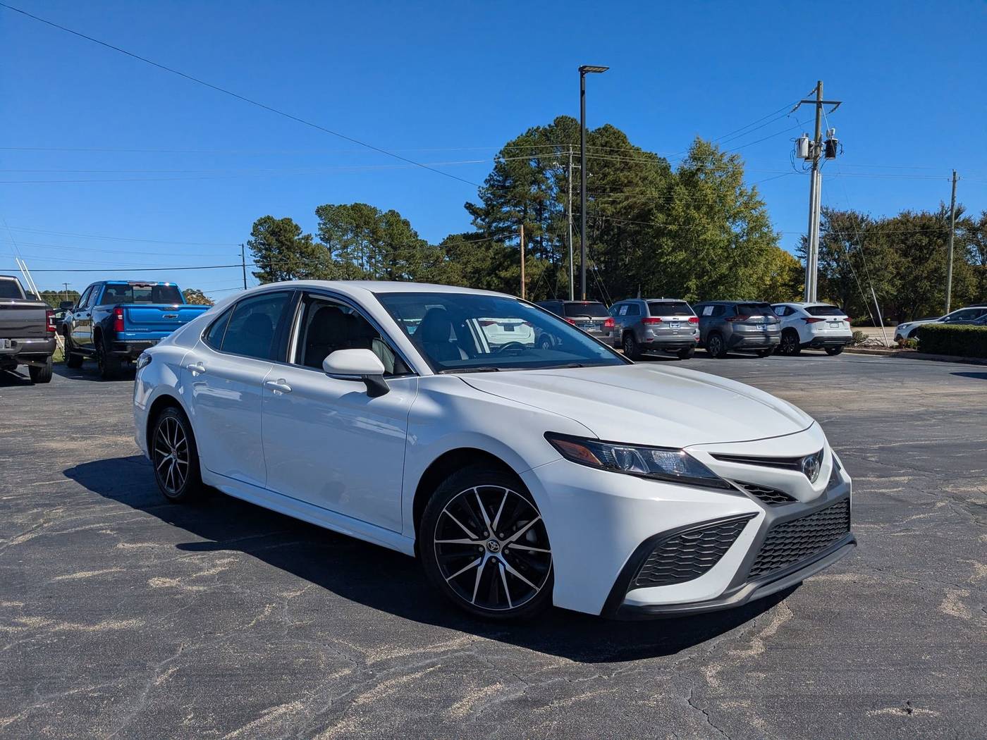 2024 Toyota Camry SE — Sedan — 50,396 mi — Henderson, NC