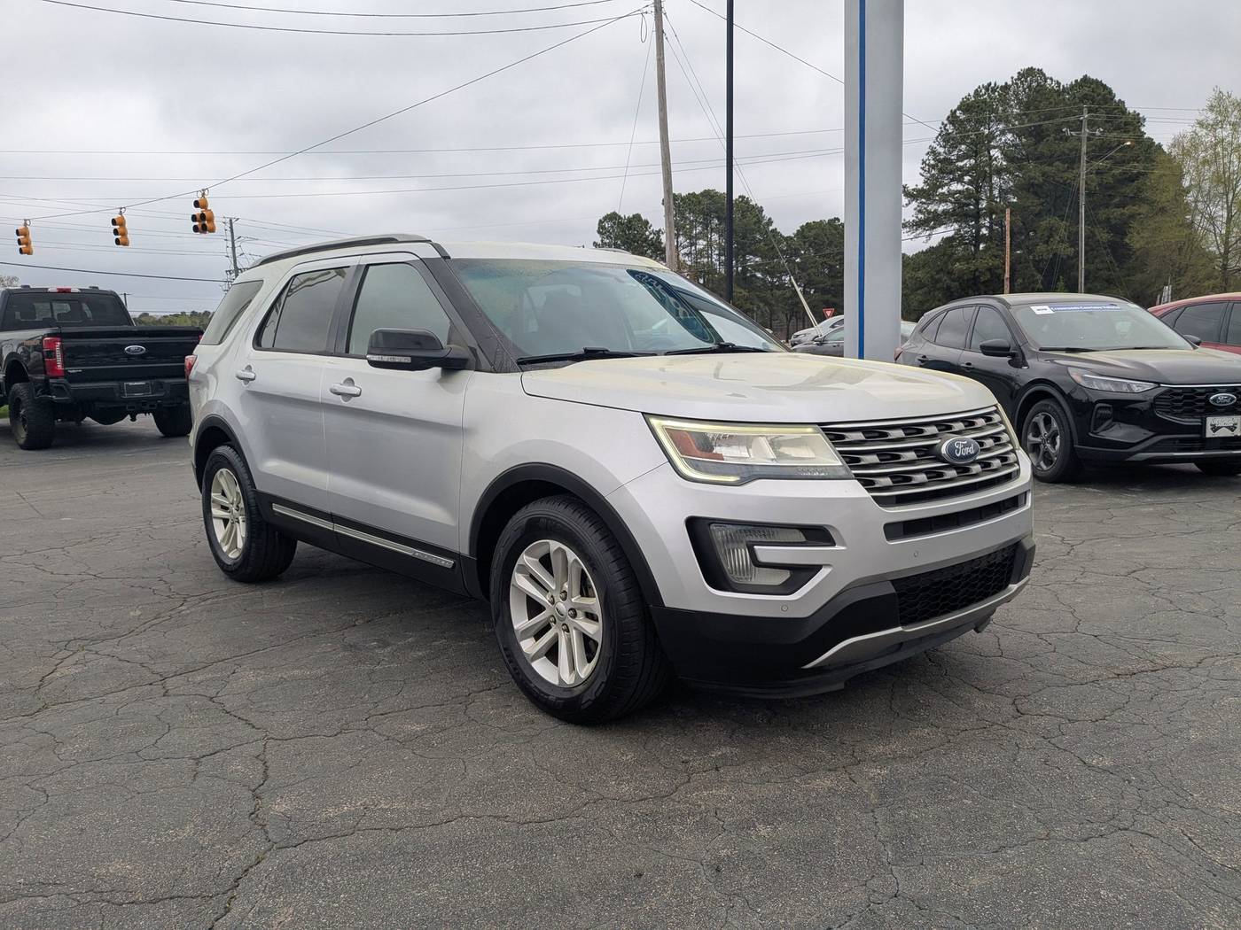 2017 Ford Explorer XLT — SUV — 83,074 mi — Henderson, NC