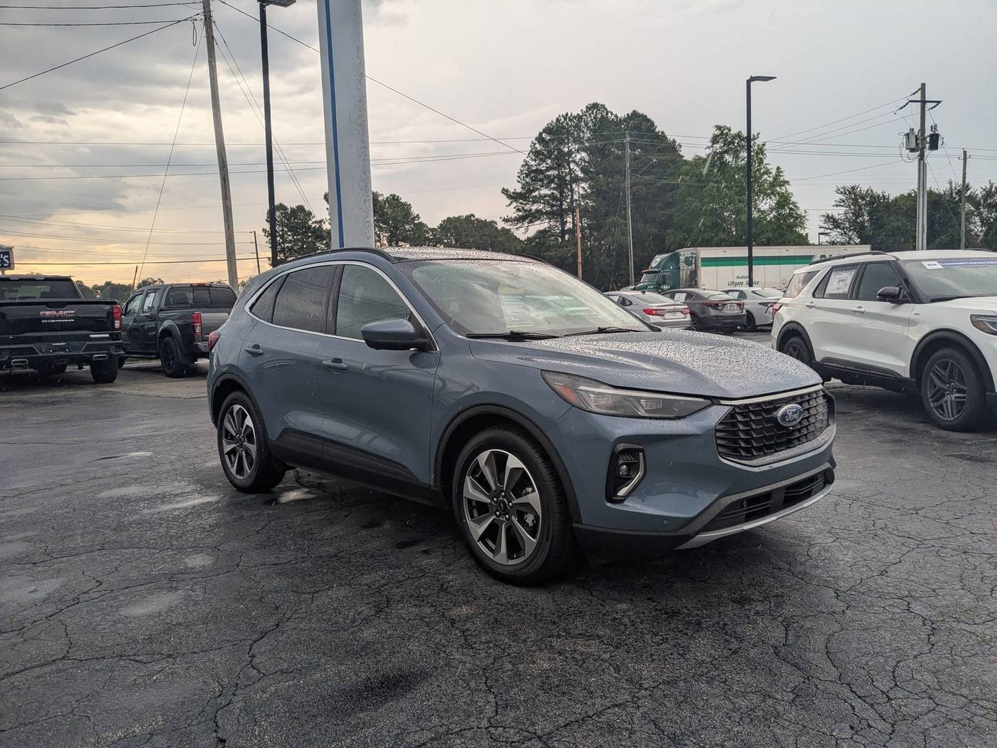 2023 Ford Escape Platinum — SUV — 24,538 mi — Henderson, NC