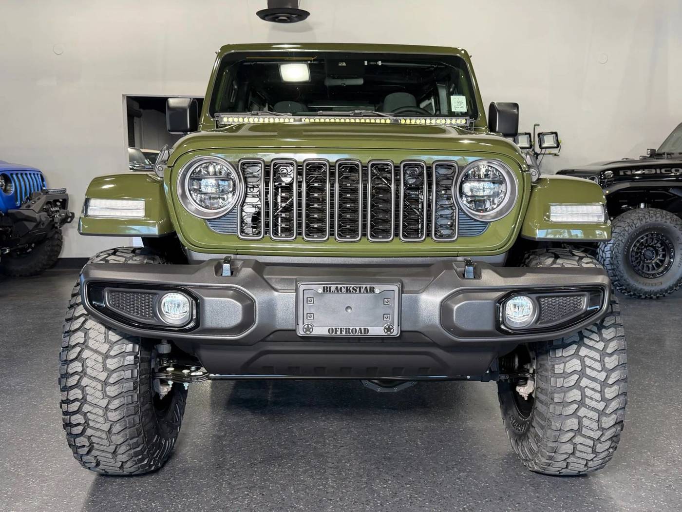 Thumbnail 3