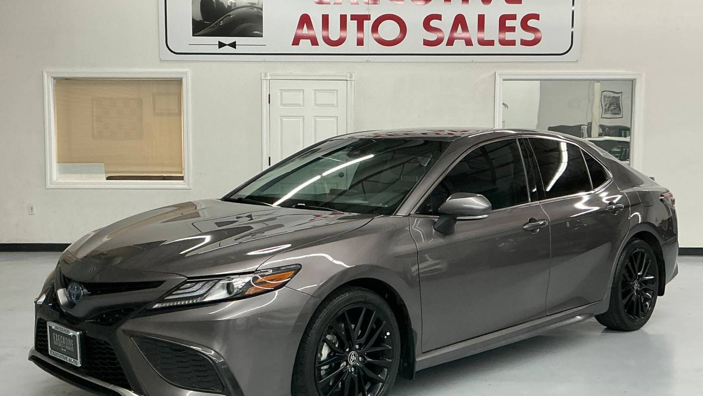 2022 Toyota Camry Hybrid XSE — Sedan — 88,147 mi — Fresno, CA