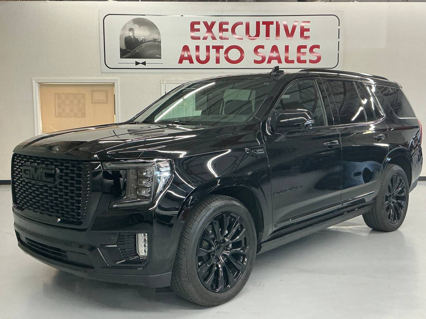 2023 GMC Yukon Denali — SUV — 25,134 mi — Fresno, CA