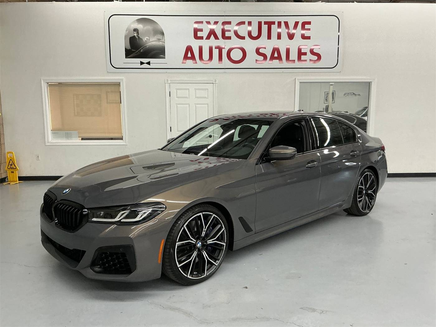 2022 BMW 5 Series M550i — Sedan — 27,625 mi — Fresno, CA