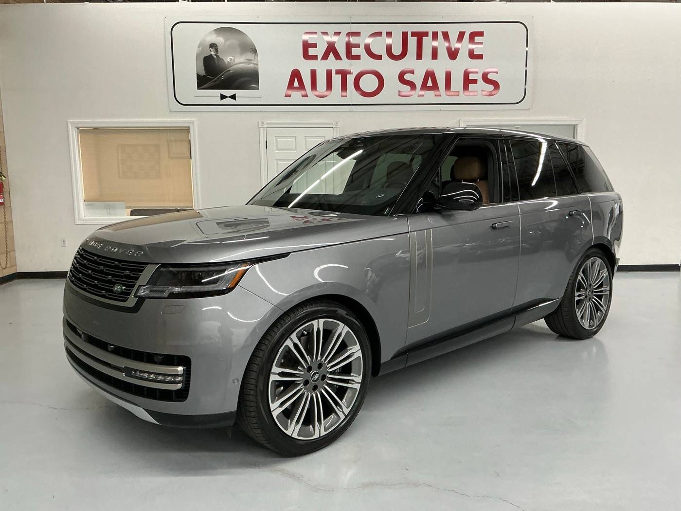 2024 Land Rover Range Rover SE — SUV — 14,373 mi — Fresno, CA