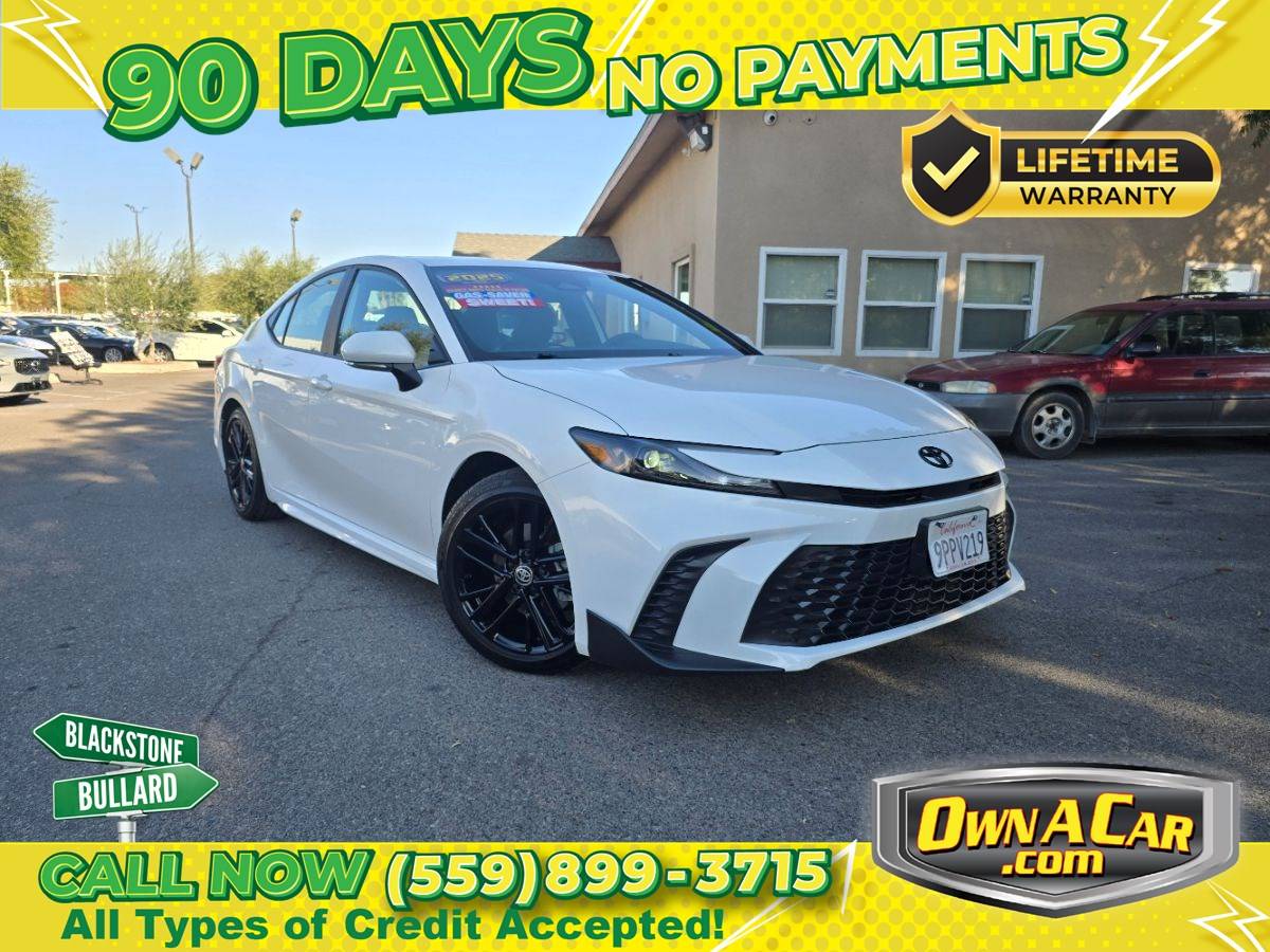 2025 Toyota Camry Hybrid SE — Sedan — 26,956 mi — Fresno, CA