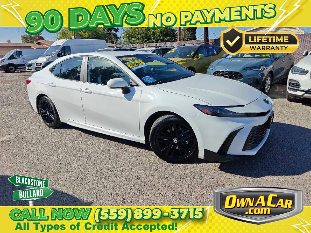 2025 Toyota Camry Hybrid SE — Sedan — 14,075 mi — Fresno, CA