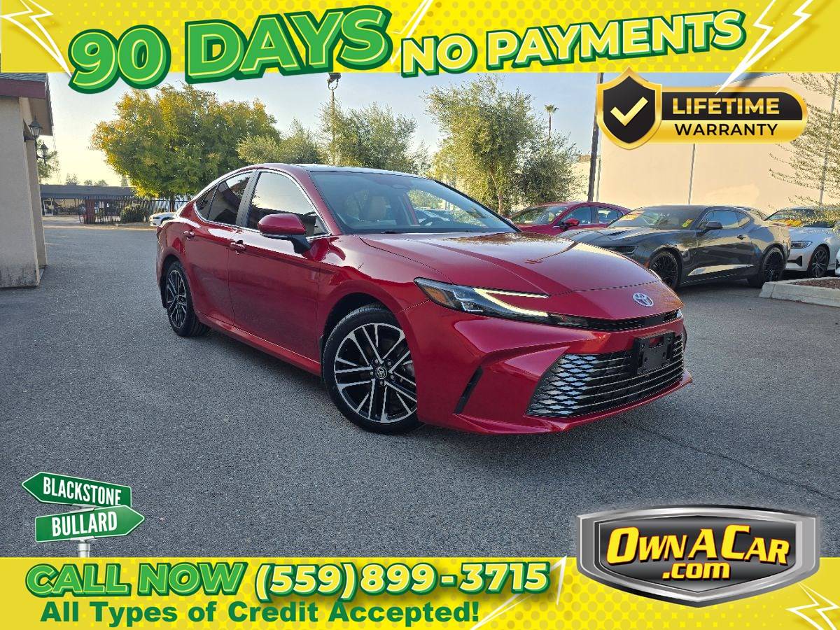 2025 Toyota Camry Hybrid XLE — Sedan — 30,126 mi — Fresno, CA