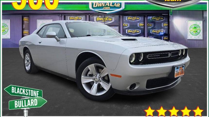 2023 Dodge Challenger SXT — Coupe — 35,680 mi — Fresno, CA
