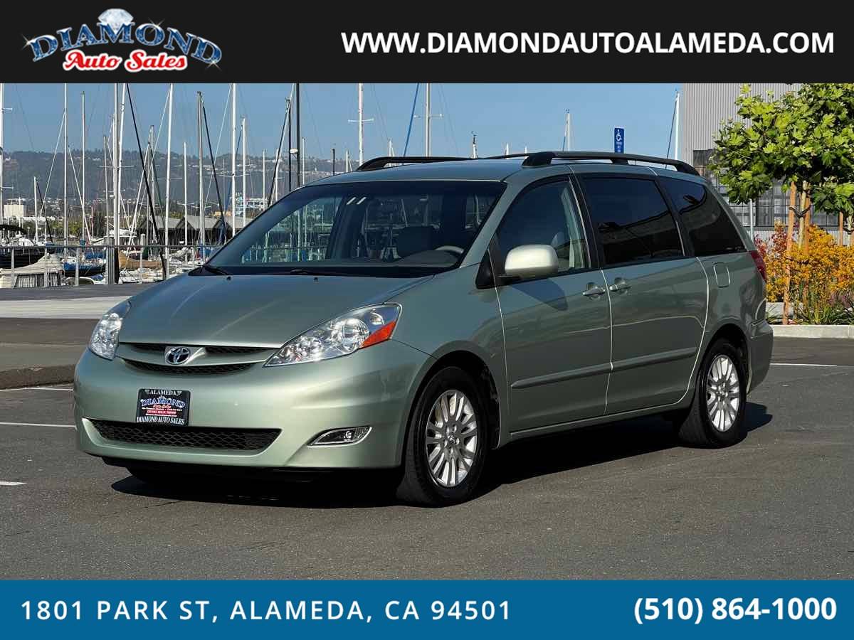 2007 Toyota Sienna XLE — Minivan — 102,993 mi — Alameda, CA
