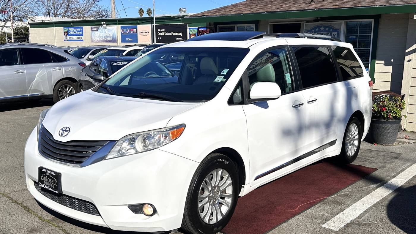 2011 Toyota Sienna XLE — Minivan — 131,584 mi — Vallejo, CA