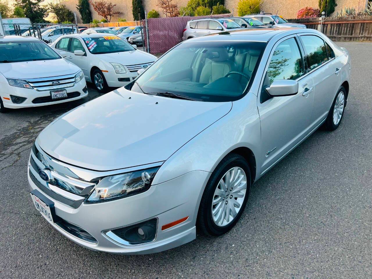 2010 Ford Fusion Hybrid — Sedan — 75,595 mi — Citrus Heights, CA