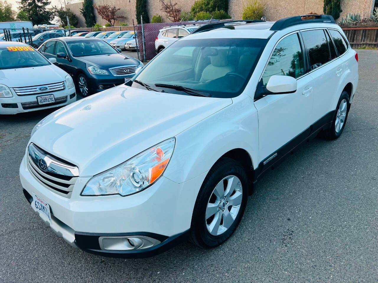 2011 Subaru Outback 2.5i Limited — SUV — 103,633 mi — Citrus Heights, CA