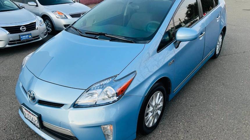 2015 Toyota Prius Advanced — Hatchback — 107,581 mi — Citrus Heights, CA