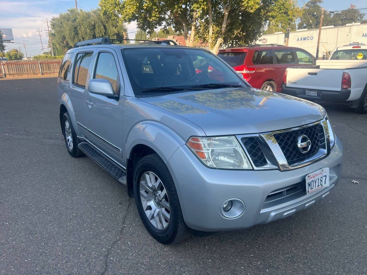 2011 Nissan Pathfinder LE — SUV — 155,765 mi — Citrus Heights, CA