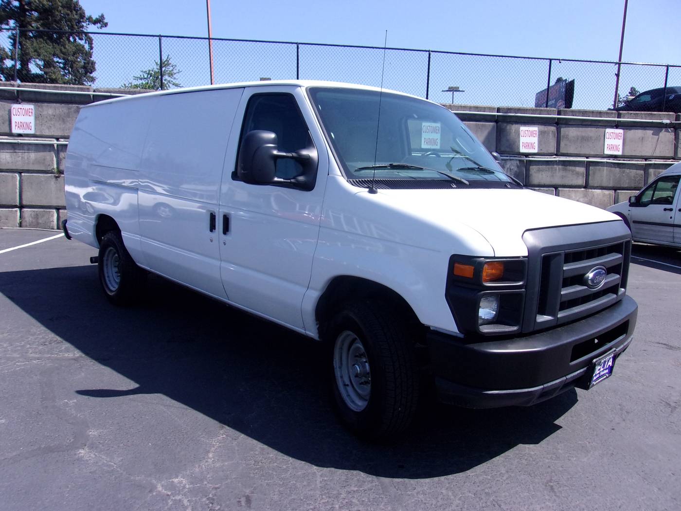 2009 Ford Econoline Cargo Van E-350 Super Duty — Cargo Van — 106,000 mi — Milwaukie, OR
