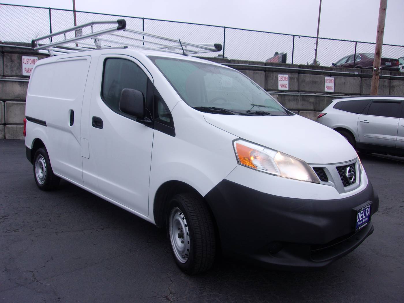 2017 Nissan NV200 Compact Cargo S — Cargo Van — 110,261 mi — Milwaukie, OR
