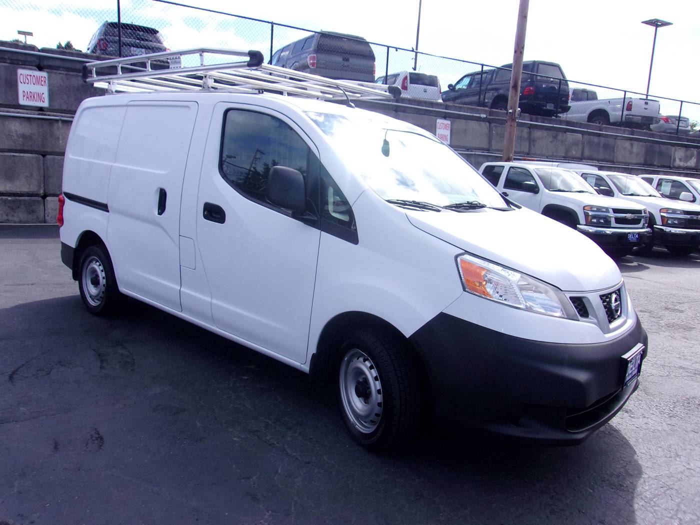2017 Nissan NV200 Compact Cargo S — Cargo Van — 127,970 mi — Milwaukie, OR