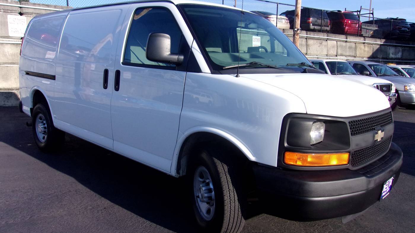 2015 Chevrolet Express Cargo Van Base — Cargo Van — 101,957 mi — Milwaukie, OR
