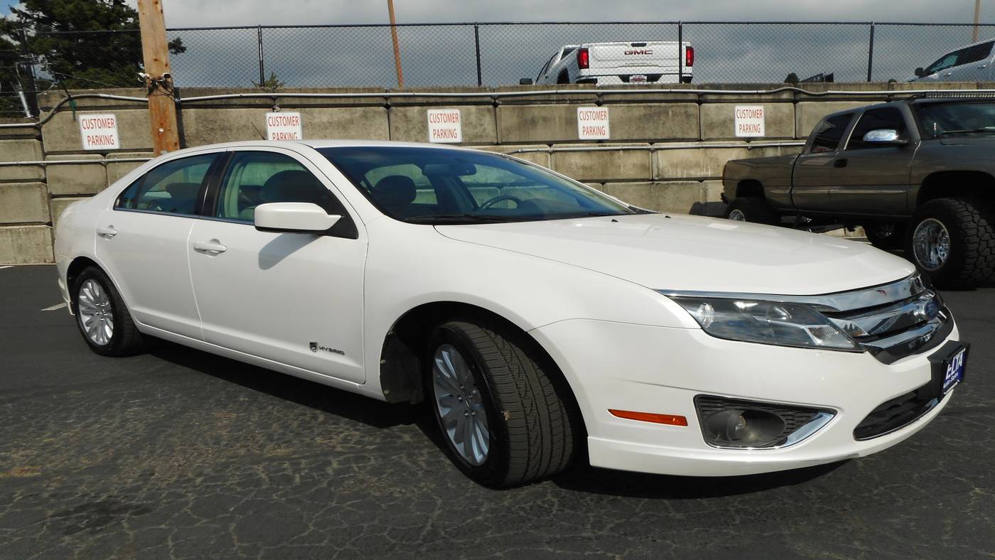 2010 Ford Fusion Hybrid — Sedan — 49,285 mi — Milwaukie, OR