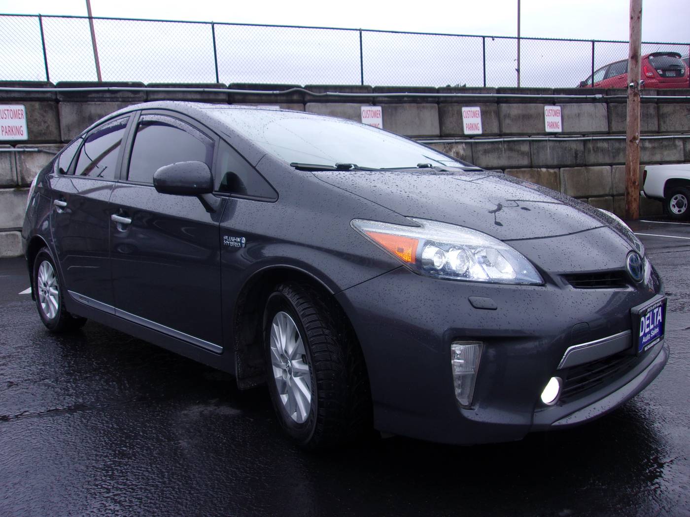 2013 Toyota Prius Advanced — Hatchback — 168,000 mi — Milwaukie, OR