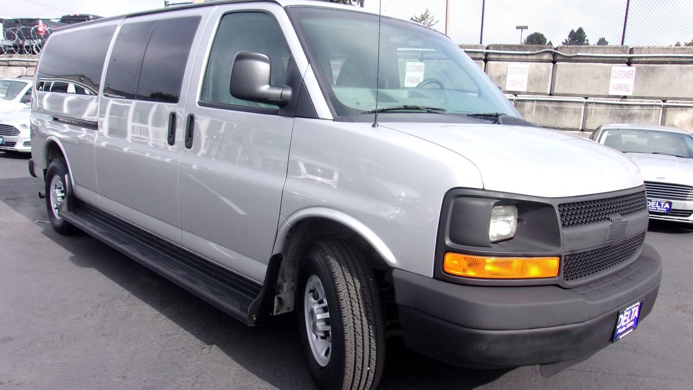 2013 Chevrolet Express Passenger LS — Passenger Van — 158,331 mi — Milwaukie, OR