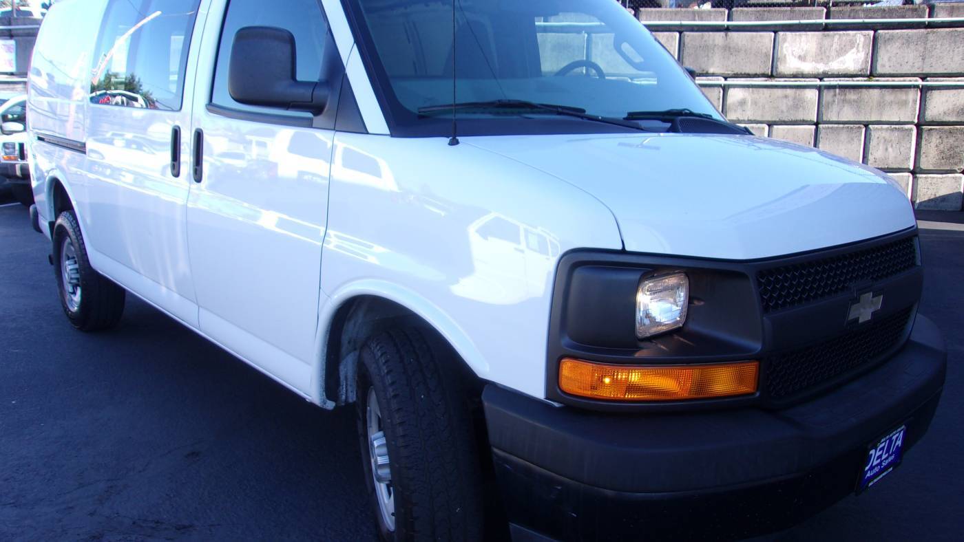 2017 Chevrolet Express Cargo Van Base — Cargo Van — 139,840 mi — Milwaukie, OR