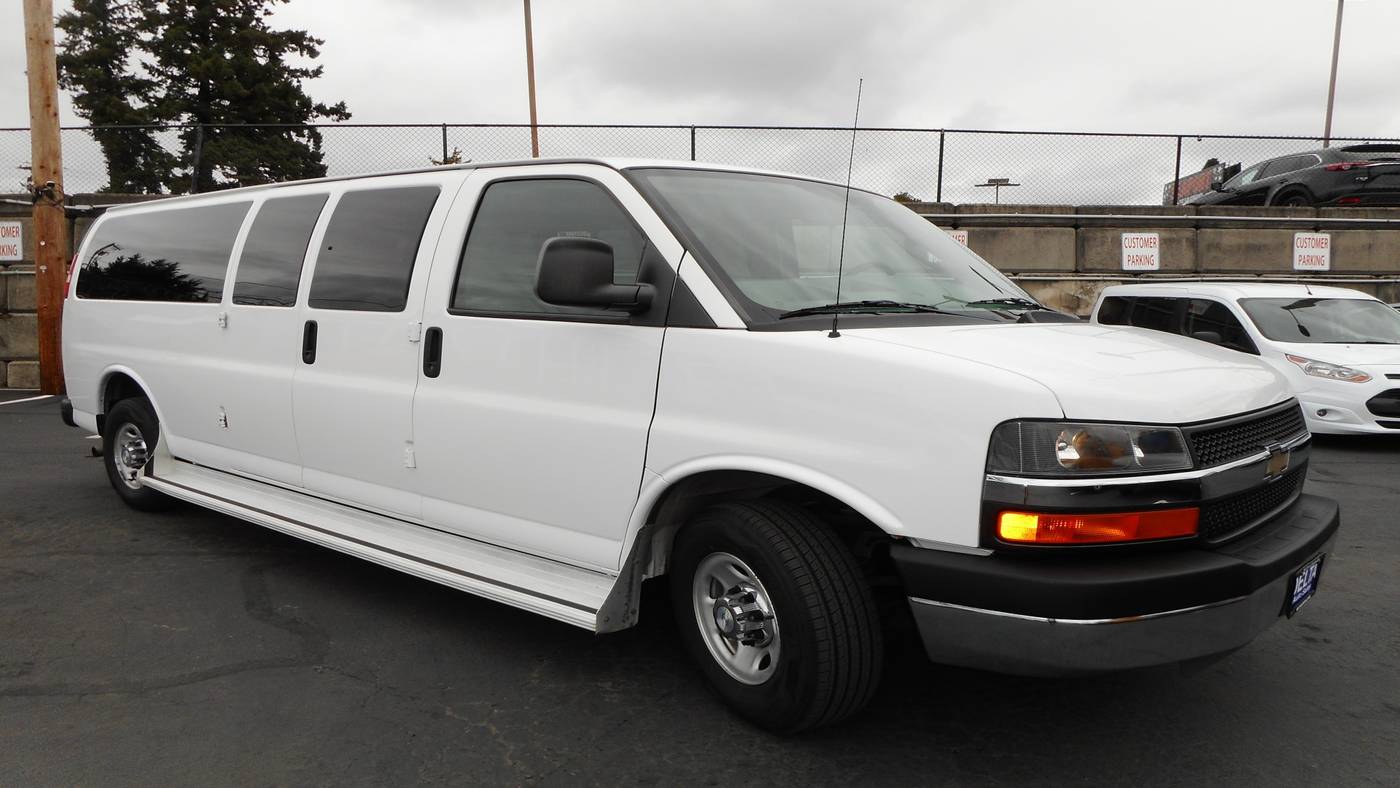 2016 Chevrolet Express Passenger LT — Passenger Van — 74,047 mi — Milwaukie, OR