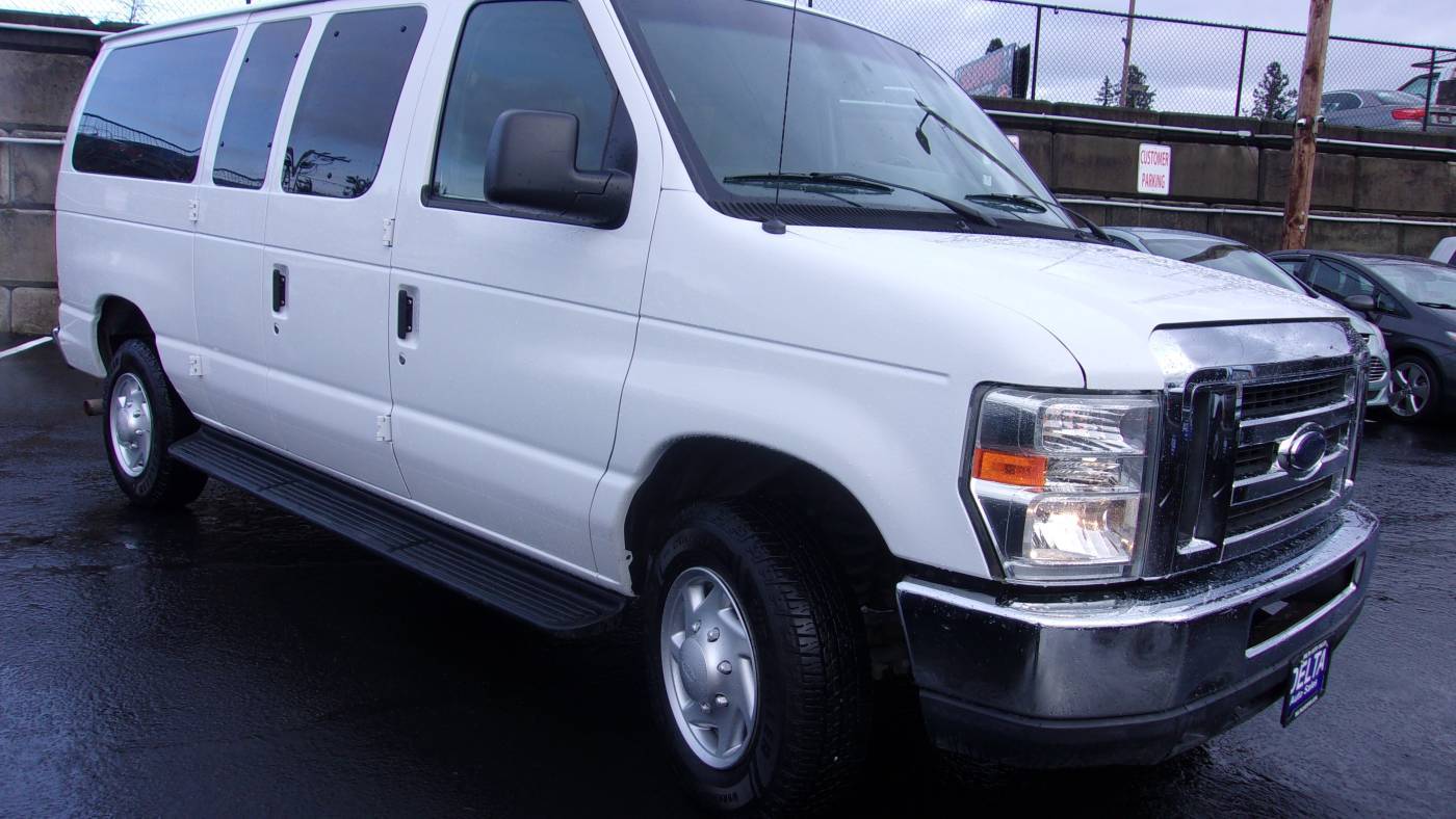 2013 Ford Econoline Wagon E-350 Super Duty XL — Passenger Van — 87,512 mi — Milwaukie, OR