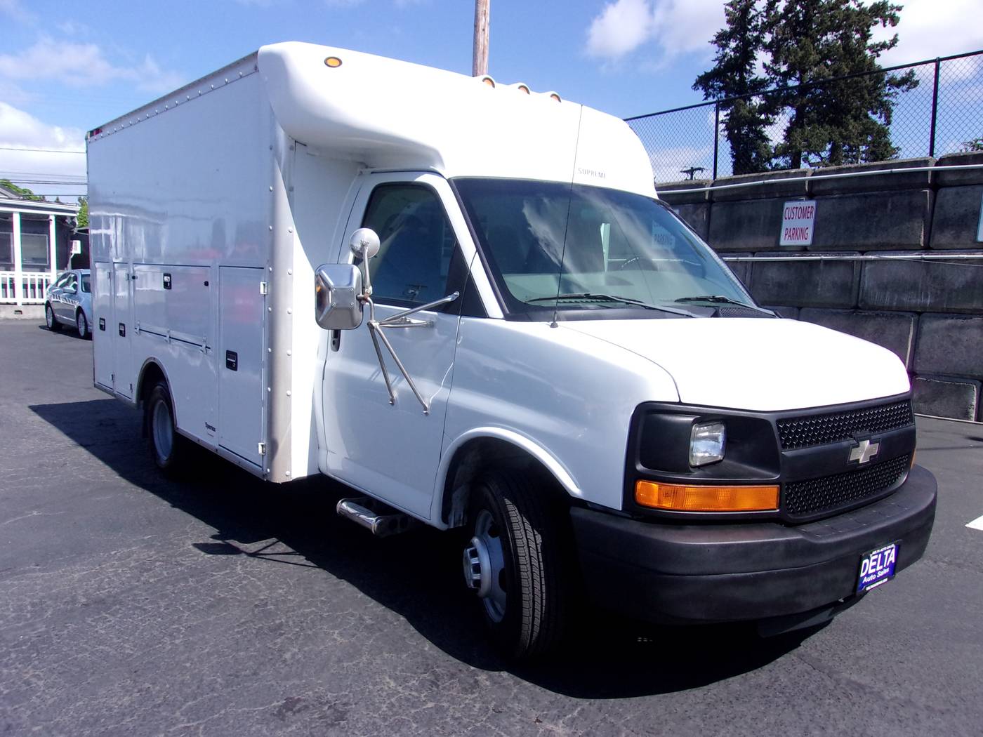 2003 Chevrolet Express Commercial Cutaway C7A — Chassis Cab Truck — 156,392 mi — Milwaukie, OR