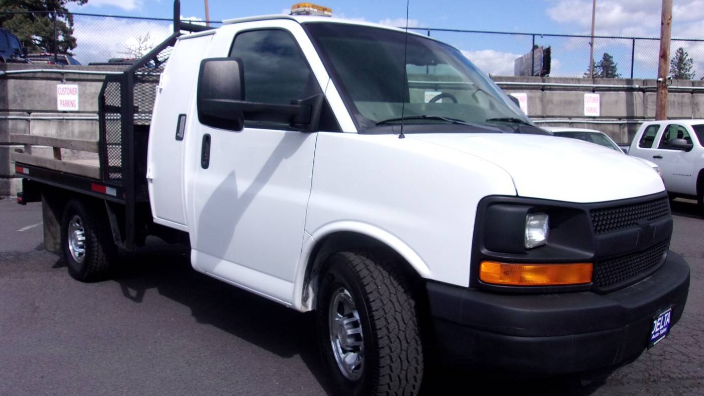 2011 Chevrolet Express Commercial Cutaway 3500 Work Van — Chassis Cab Truck — 172,240 mi — Milwaukie, OR