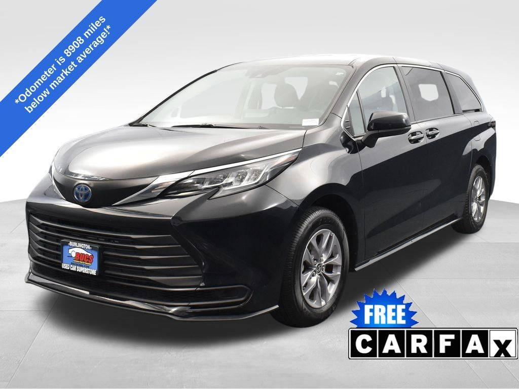 2023 Toyota Sienna LE — Minivan — 31,337 mi — Burlington, WA