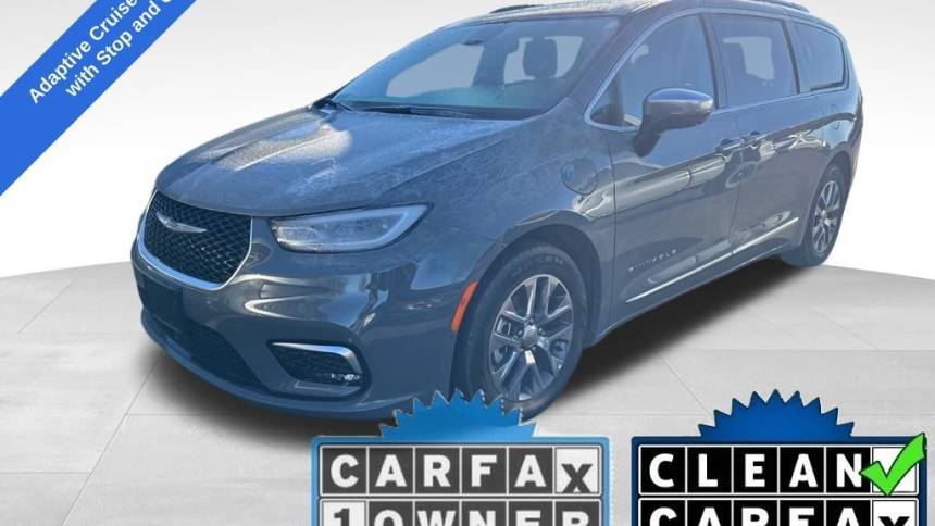 2023 Chrysler Pacifica Hybrid Pinnacle — Minivan — 16,526 mi — Burlington, WA