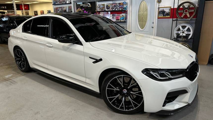 2023 BMW M5 Standard — Sedan — 25,256 mi — Staten Island, NY