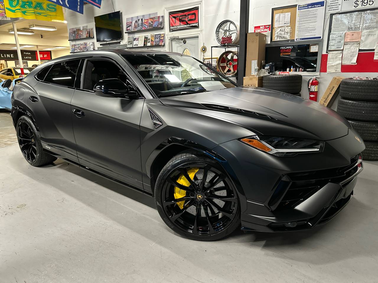 2024 Lamborghini Urus S — SUV — 9,901 mi — Staten Island, NY