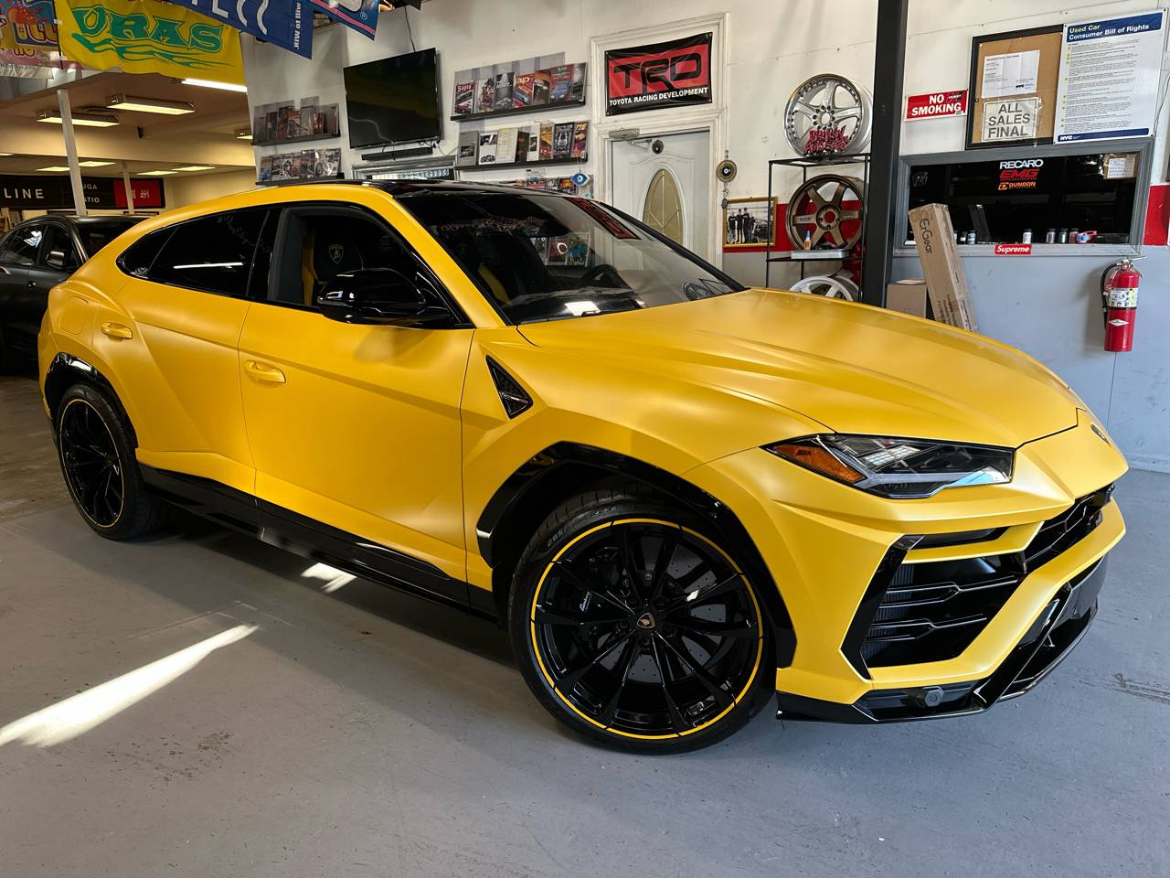 2022 Lamborghini Urus Standard — SUV — 14,563 mi — Staten Island, NY
