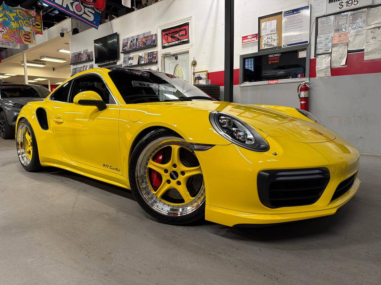 2017 Porsche 911 Turbo