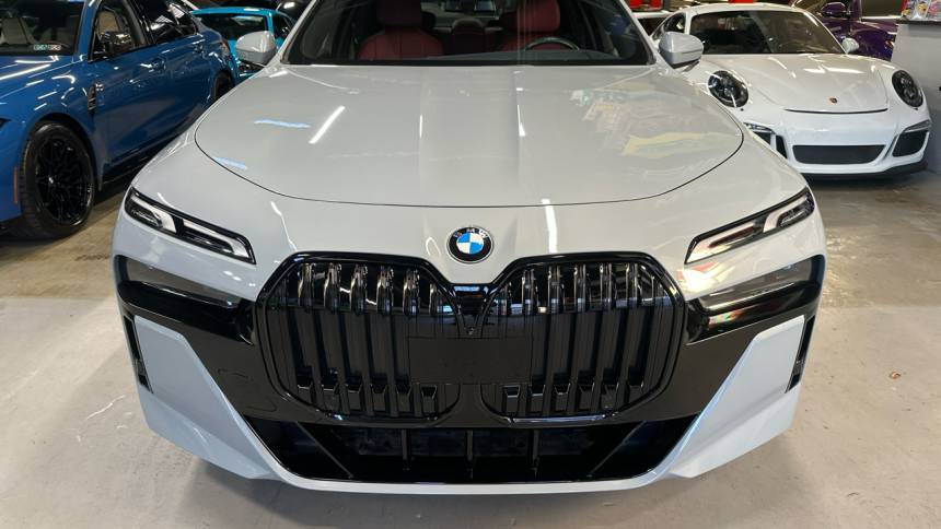 2023 BMW 7 Series 740i — Sedan — 13,562 mi — Staten Island, NY
