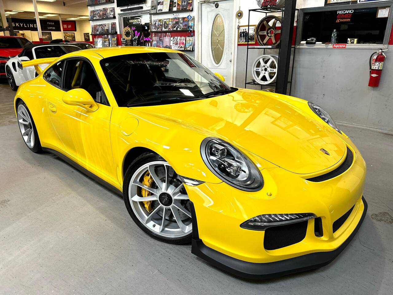 2015 Porsche 911 GT3 — Coupe — 38,806 mi — Staten Island, NY