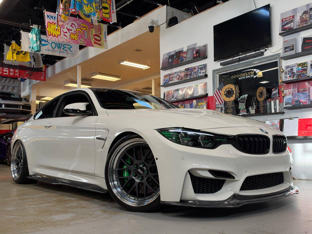 2016 BMW M4 Standard