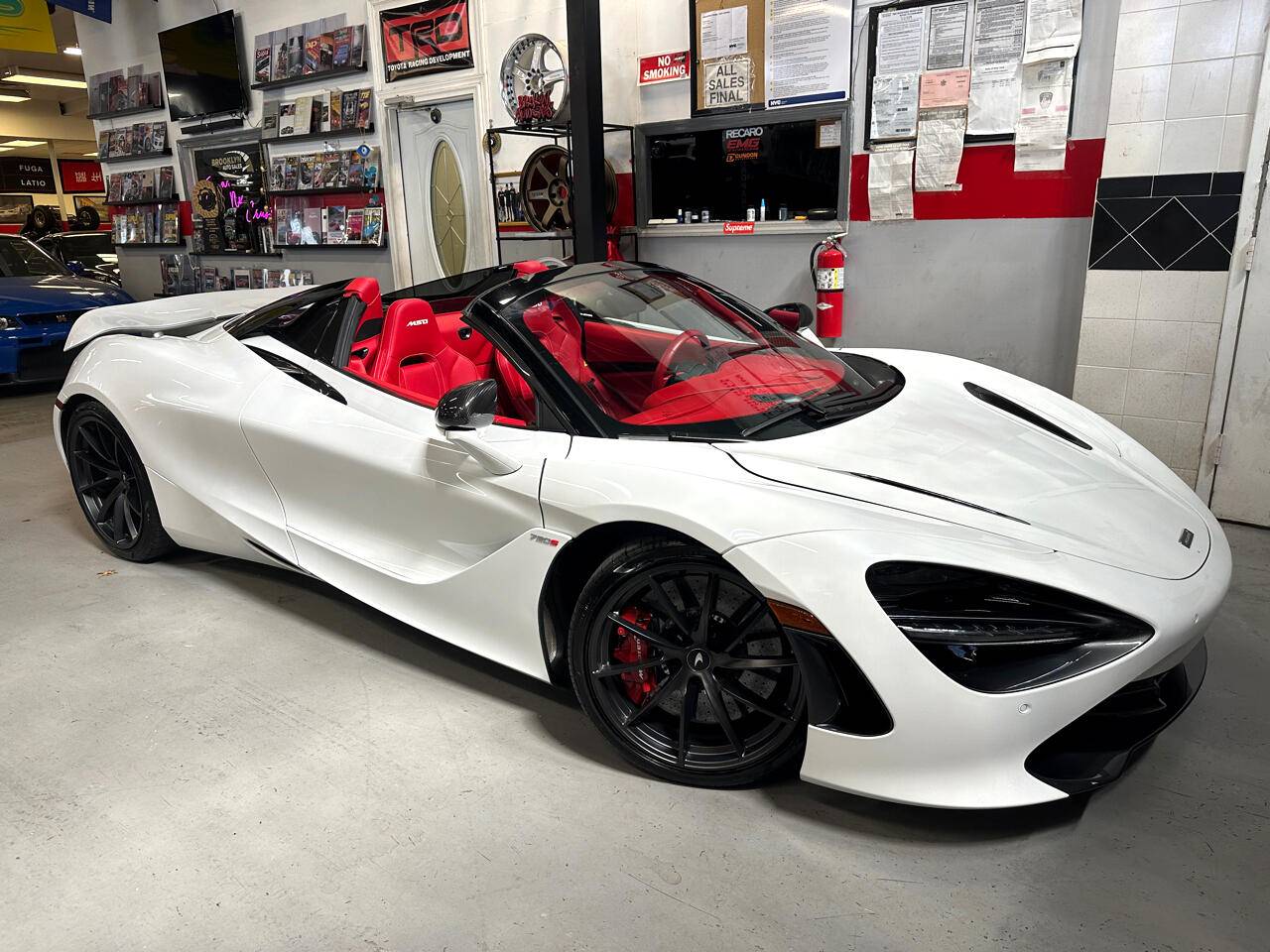 2022 McLaren 720S