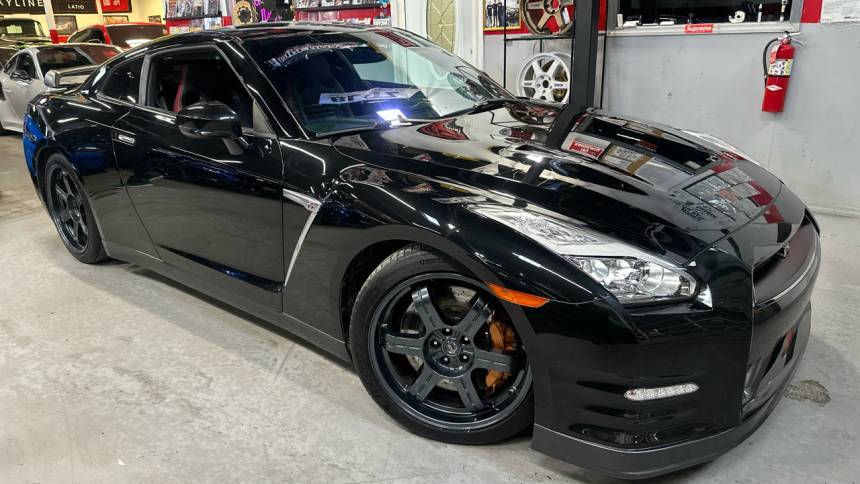 2015 Nissan GT-R Black Edition — Coupe — 21,515 mi — Staten Island, NY