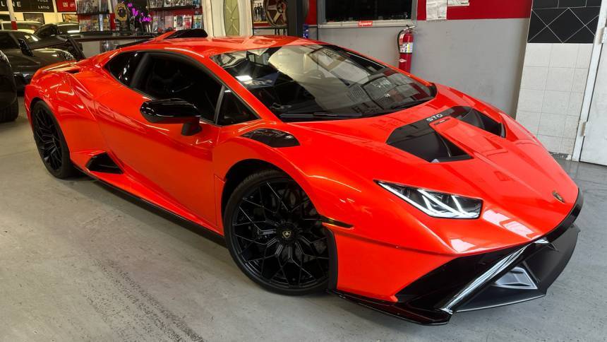2023 Lamborghini Huracan STO — Coupe — 3,769 mi — Staten Island, NY