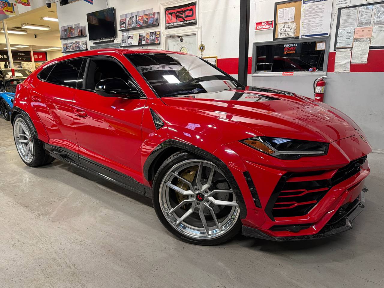 2019 Lamborghini Urus Base