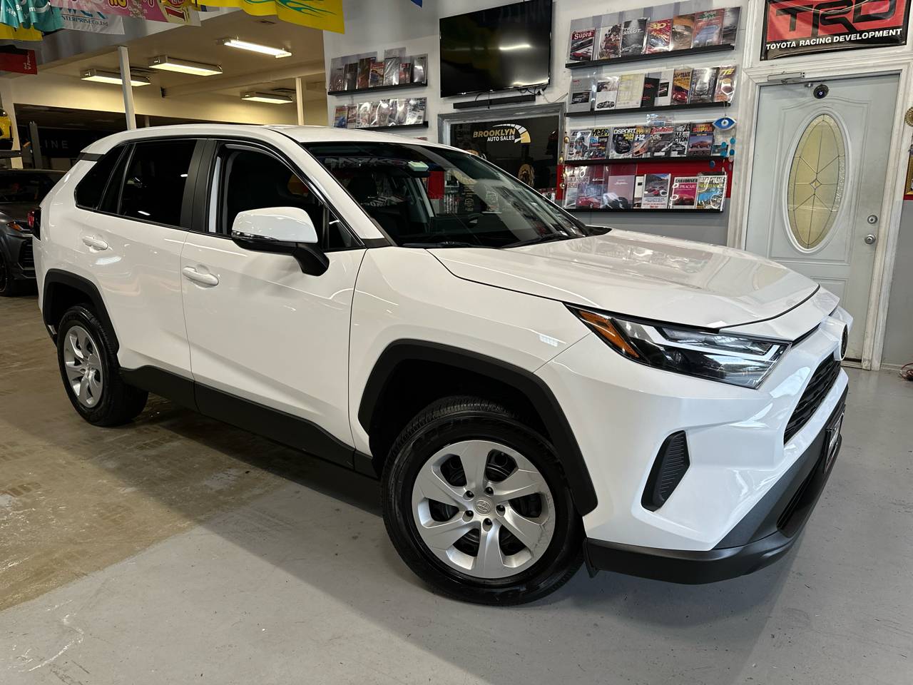 2023 Toyota RAV4 LE — SUV — 24,078 mi — Staten Island, NY