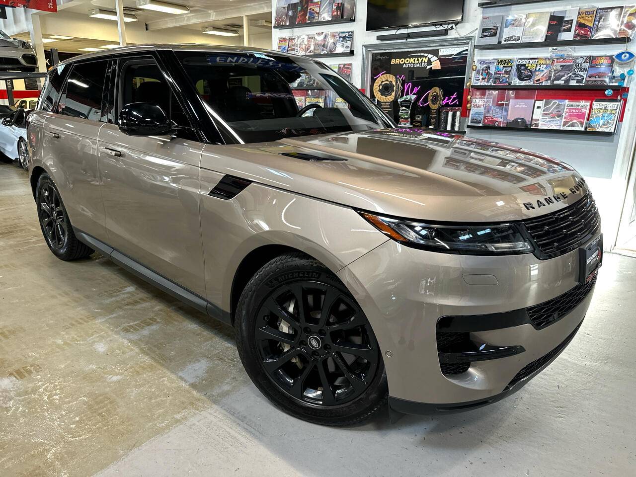 2023 Land Rover Range Rover Sport SE — SUV — 22,998 mi — Staten Island, NY